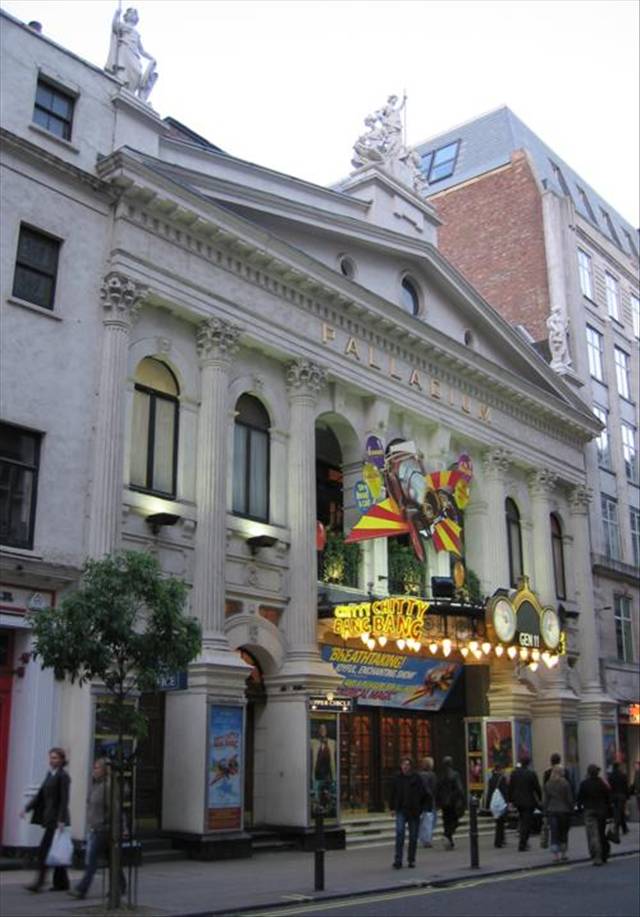 London Palladium - Theatre Weekly